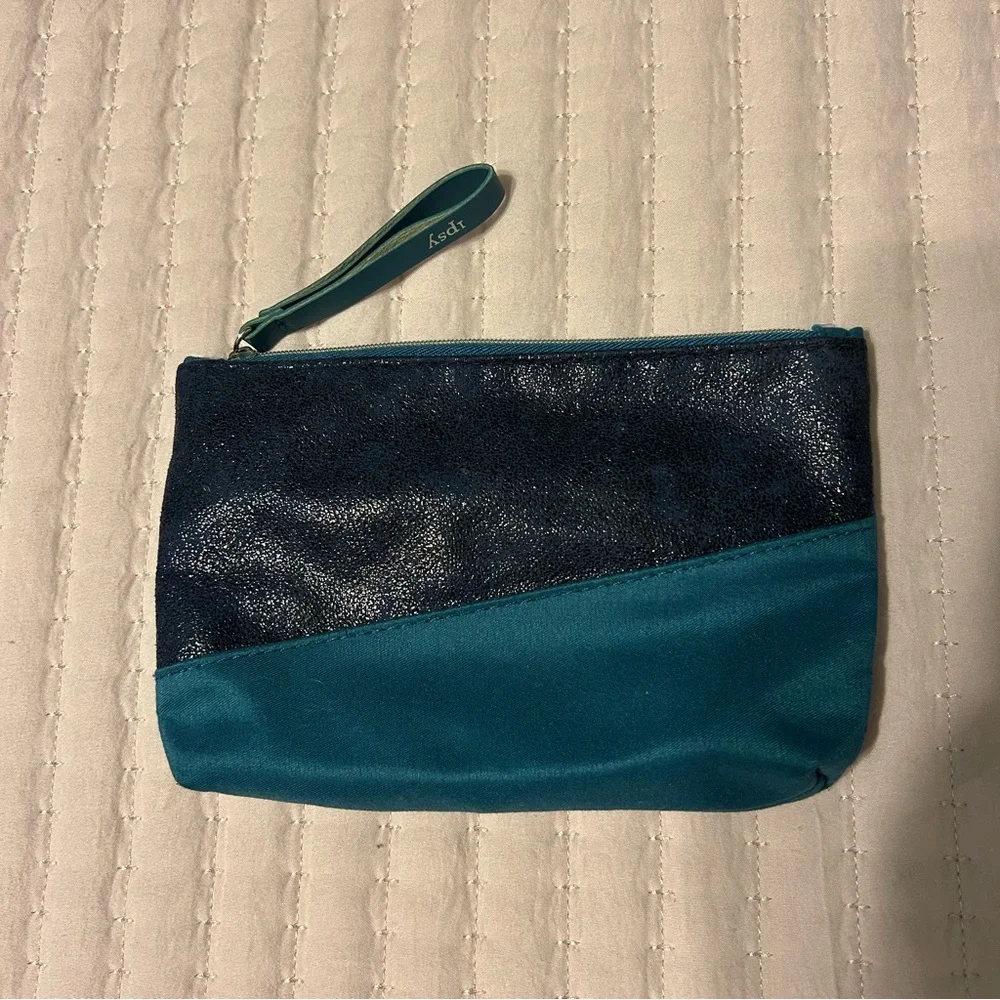 FINAL SALE: Blue ipsy Bag